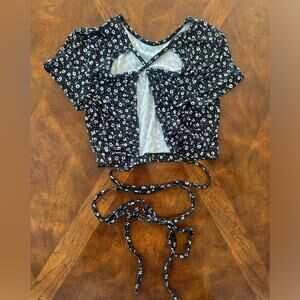 Pretty Garbage Ditsy Floral Tie-Back Cropped Baby Tee Small